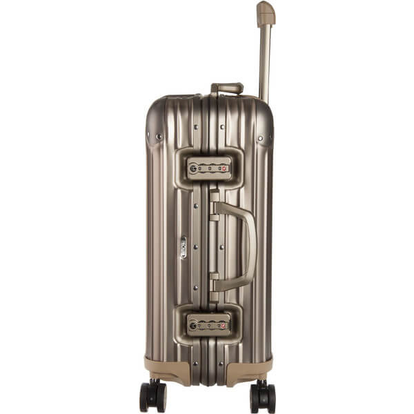 リモワ トパーズ チタニウム 4輪 ゴールド 34L TOPAS TITANIUM マルチホイール 923.53.03.4 RIMOWA TOPAS 金 スーツケース リモア TSA付