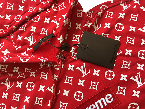 シュプリーム×ルイヴィトンスーパーコピー　2017年 Box Logo Hooded Sweatshirtボックスロゴ パーカー スウェット Mサイズ モノグラム 赤 2017限定