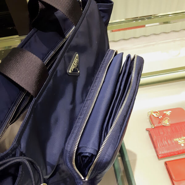 プラダプラダスーパーコピー【直営店買付☆レア】2WAYパパが持っても格好いBag：紺