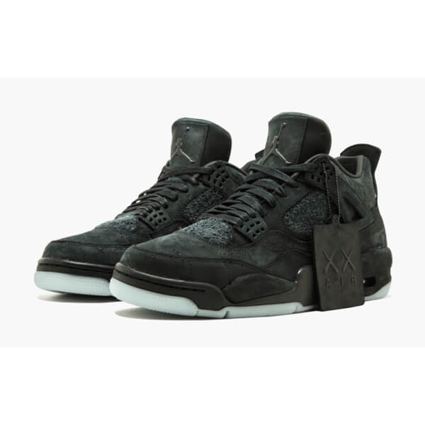 入手困難！ナイキ  スーパーコピー ジョーダンxカウズ コラボ AIR JORDAN 4 930155-001