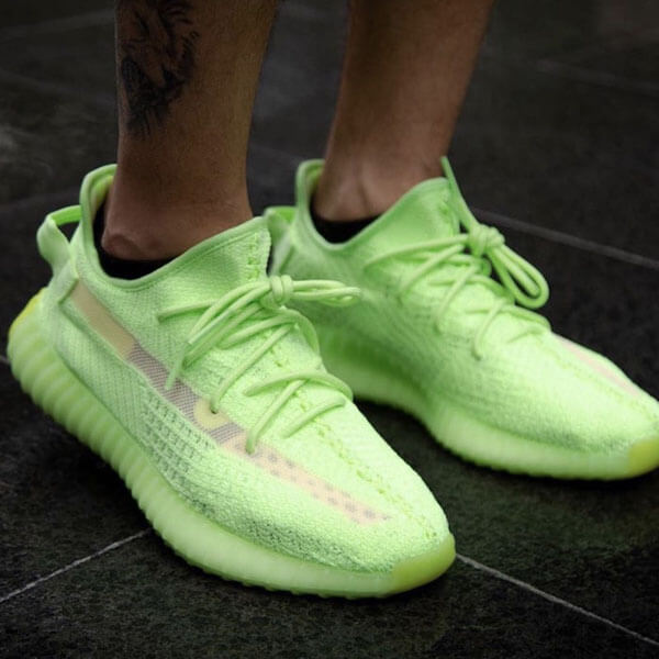 アディダス YEEZY BOOST 350 V2 INFANT "GLOW" - イージーブースト EG6887