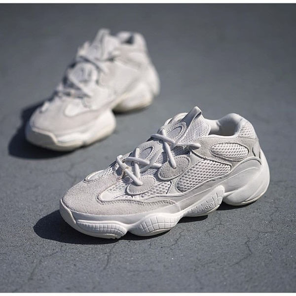 入手困難激レア!Yeezy Boost 500 Bone White　イージーブースト1106a8