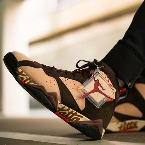 ナイキ エアージョーダン スニーカー コピー 魅惑のコラボ★PATTA ×  AIR JORDAN 7 OG SP★ブラウンAT3375-200