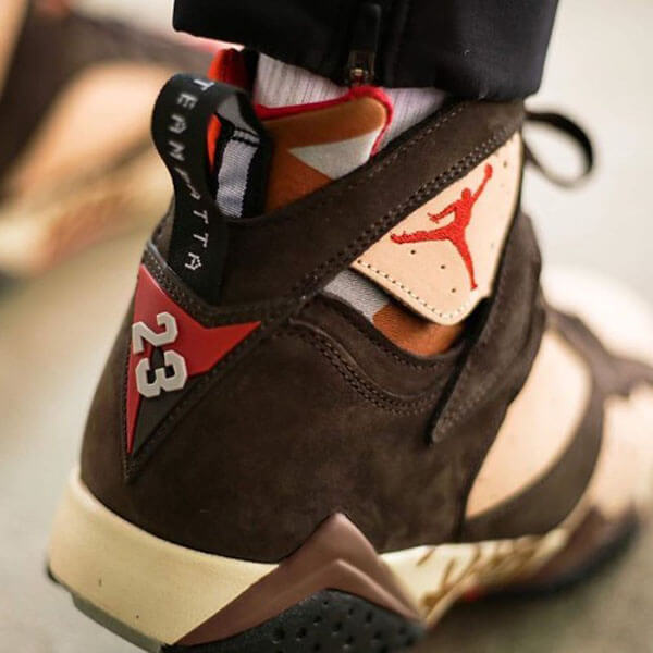 ナイキ エアージョーダン スニーカー コピー 魅惑のコラボ★PATTA ×  AIR JORDAN 7 OG SP★ブラウンAT3375-200