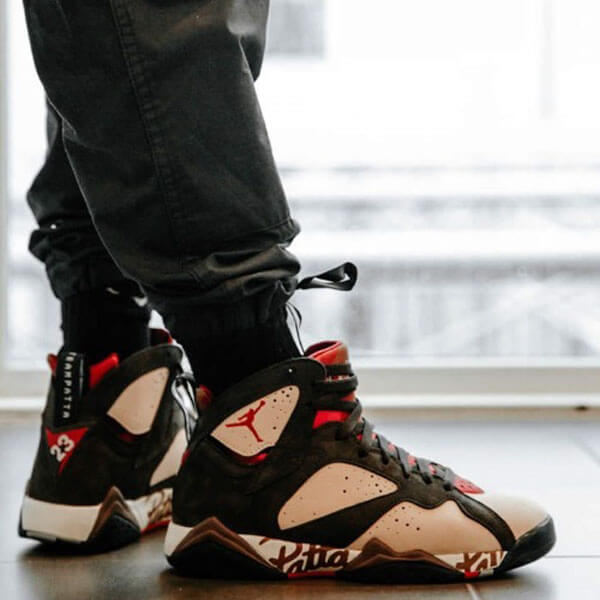 ナイキ エアージョーダン スニーカー コピー 魅惑のコラボ★PATTA ×  AIR JORDAN 7 OG SP★ブラウンAT3375-200