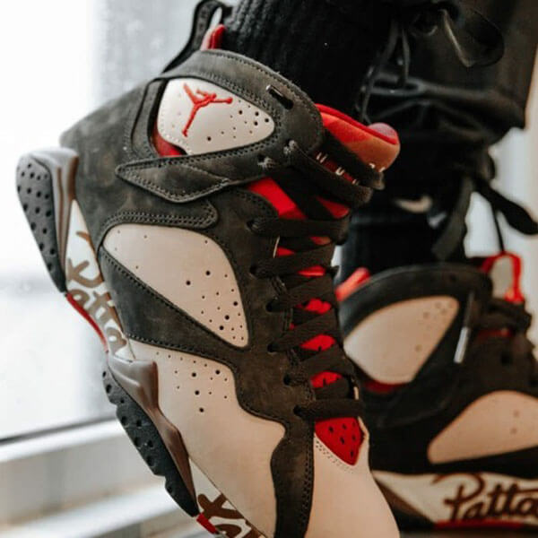 ナイキ エアージョーダン スニーカー コピー 魅惑のコラボ★PATTA ×  AIR JORDAN 7 OG SP★ブラウンAT3375-200