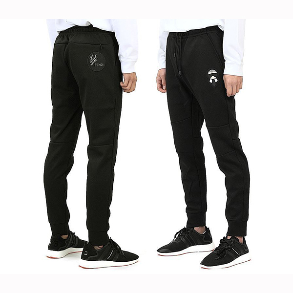 【関税負担】 フェンディ偽物KARLITO PATCH SWEATPANTS100912