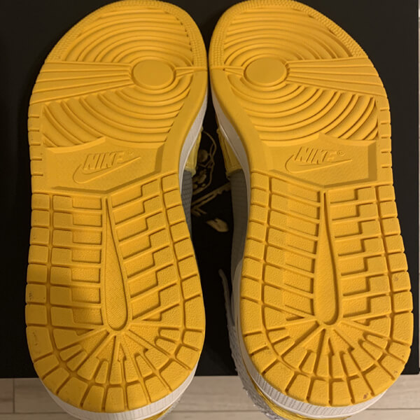 ナイキ Air Jordan 1 "Sample" Canary 超希少2112509