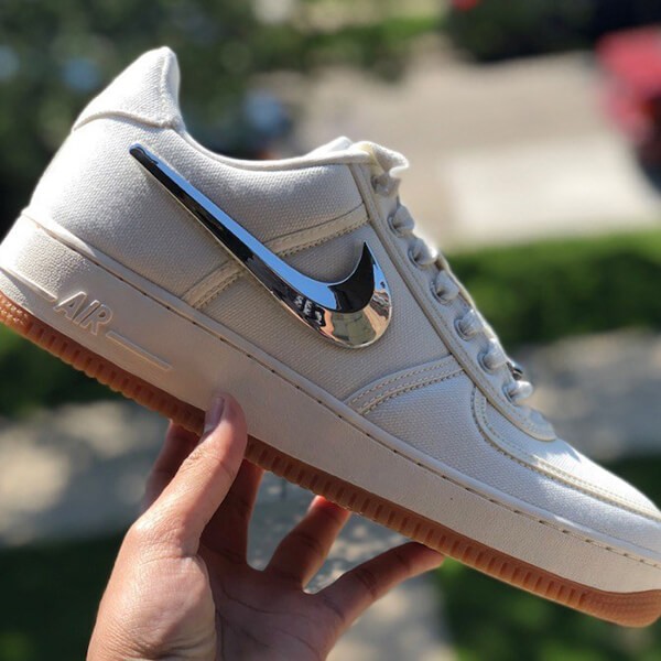 激レア コラボ TRAVIS SCOTT X ナイキ AIR FORCE 1 偽物  LOW COMPLEXCON スニーカー AF-100 AQ4211-100