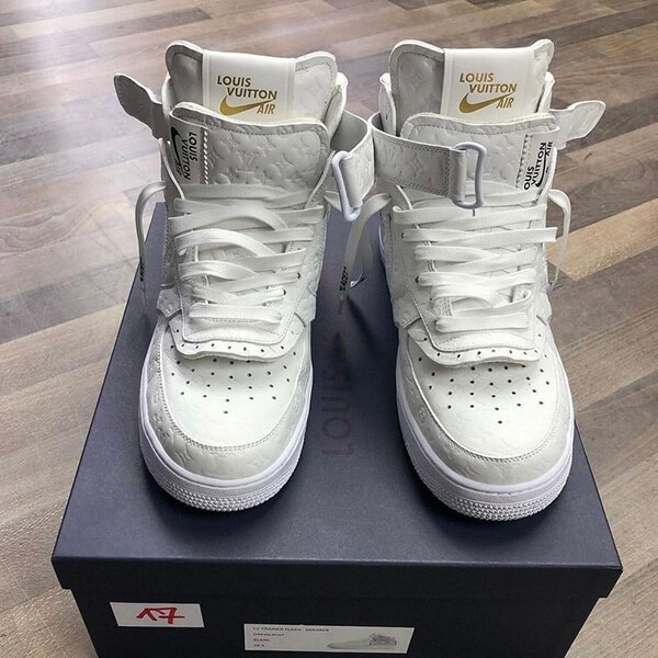 ルイヴィトン ナイキ エアフォース1 コピー スニーカー Air Force 1 完売必須 21070630