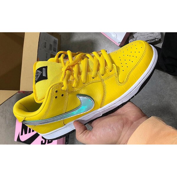 ナイキ エスビー ダンク コピー ロー Diamond Supply Co "Canary Diamond" Yellow 21080611