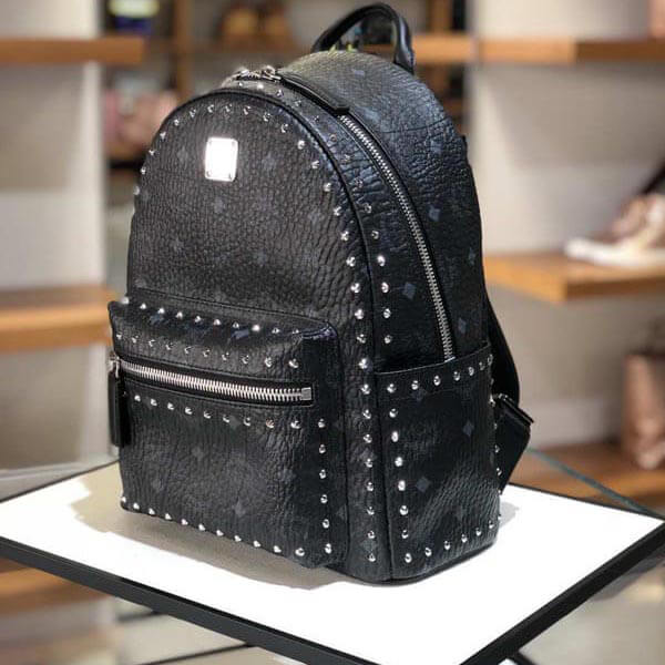 【エムシーエムリュック コピー】エムシー エム Small スタッズ Backpack Black 20011401