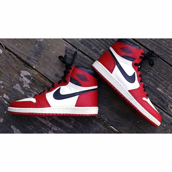 ナイキ エアージョーダン スニーカー コピー  JORDAN 1 RETRO HIGH OG "CHICAGO" - エアジョーダン1 シカゴ201017a07