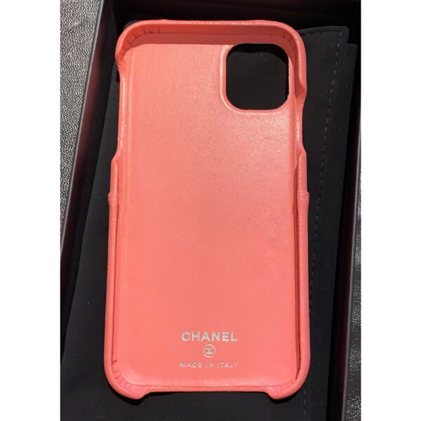 シャネル偽物★待望の20SS新作♪iPhone 11 case★カラバリ有 すぐ届く!F0025