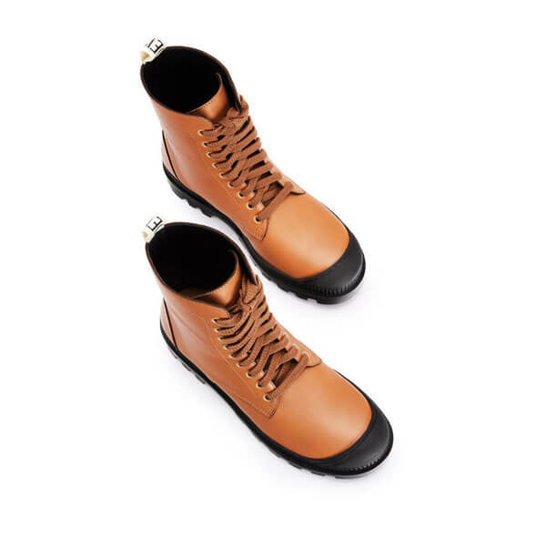 【ロエベ】 Combat boot in calfskin　コピー コンバット ブーツ２色 L815285X14