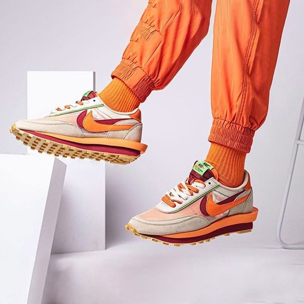 CLOT × sacai × ナイキコピー  LDWAFFLE ORANGE - サカイ ナイキ DH1347-100