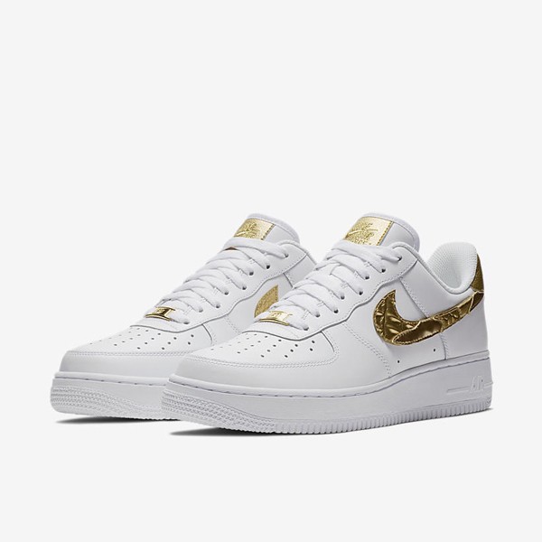 ナイキ AIR FORCE 1 CR7“GOLDEN PATCHWORK”- エアフォース1 偽物 21102005